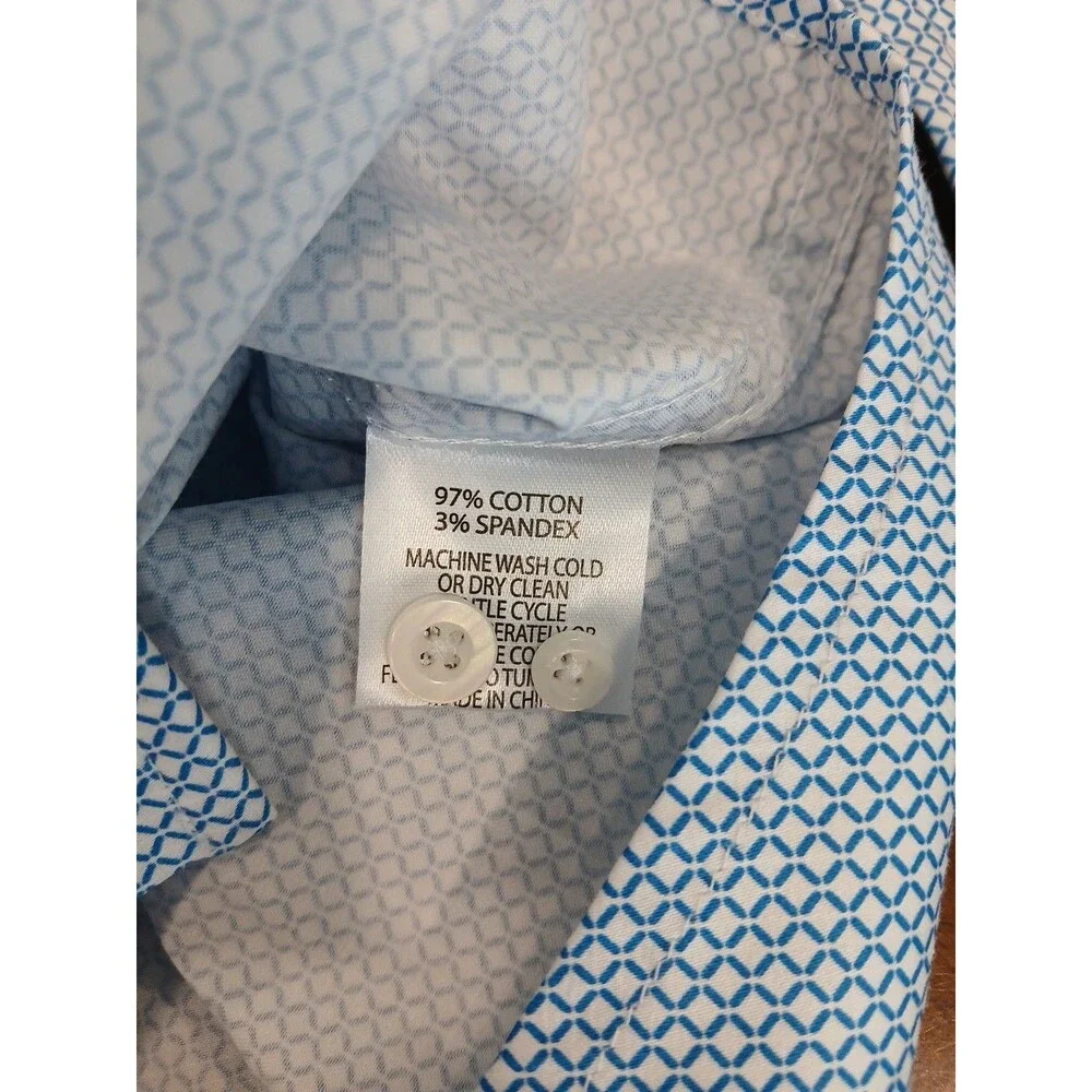 Dstrict&Row Slim Fit Button‎ Front Shirt Men's Size XXL in Blue/White Geo NWT!
